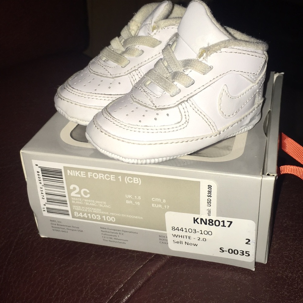 Baby shoes - Picture 2 of 2